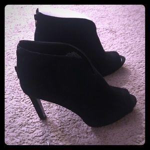 Women’s size 9.5 peep toe booty heels
